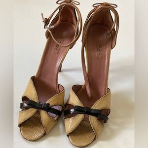 Alaia Paris Authentic Stingray Heels. Size 40. - image 1